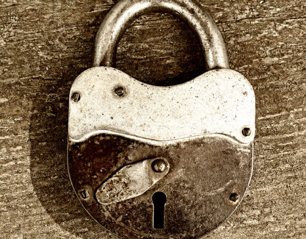 candado oxidado
