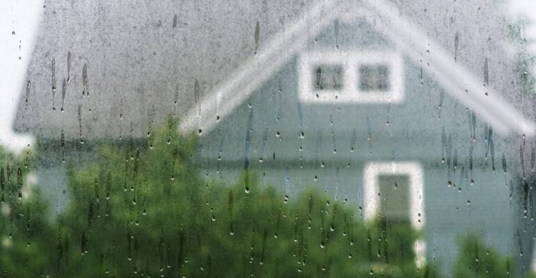 cuidar una cerradura en tiempos de lluvia